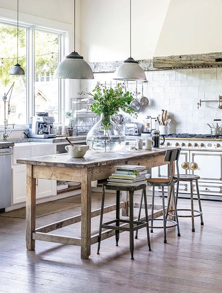Jeanne d'Arc Living Magazine - 6th Issue Aug 2023 - Rustic Farmhouse Charm