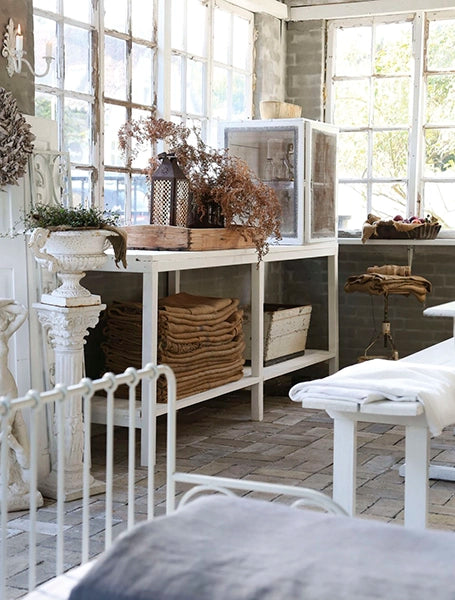 Jeanne d'Arc Living Magazine - 6th Issue Aug 2023 - Rustic Farmhouse Charm