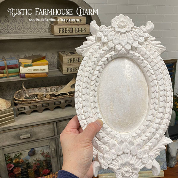 Old Worlde Ornate Panel Frame - LAUREL OVAL (19cm x 34.5cm) - Rustic Farmhouse Charm