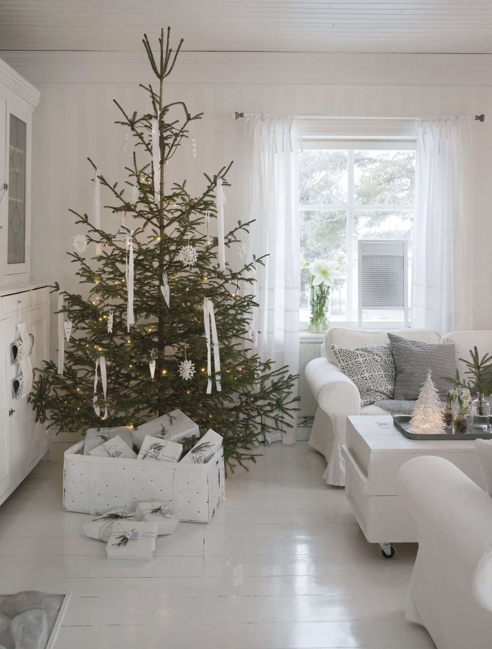 NEW! Jeanne d'Arc Living Magazine - Home for Christmas 2023 - Rustic Farmhouse Charm