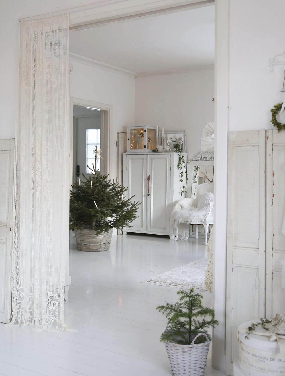 NEW! Jeanne d'Arc Living Magazine - Home for Christmas 2023 - Rustic Farmhouse Charm