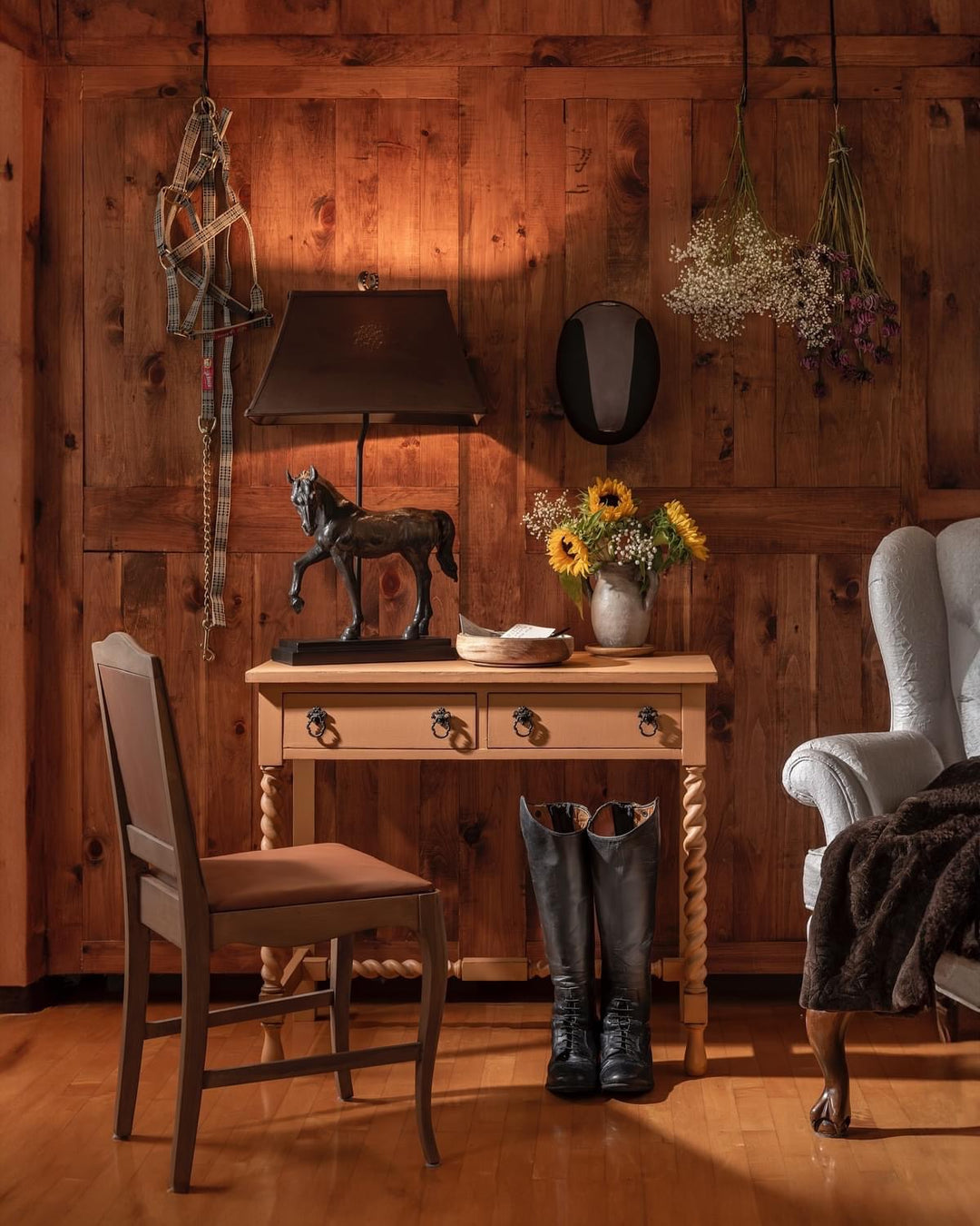 NEW! Fusion™ Mineral Paint - CHESTNUT MARE - Rustic Farmhouse Charm