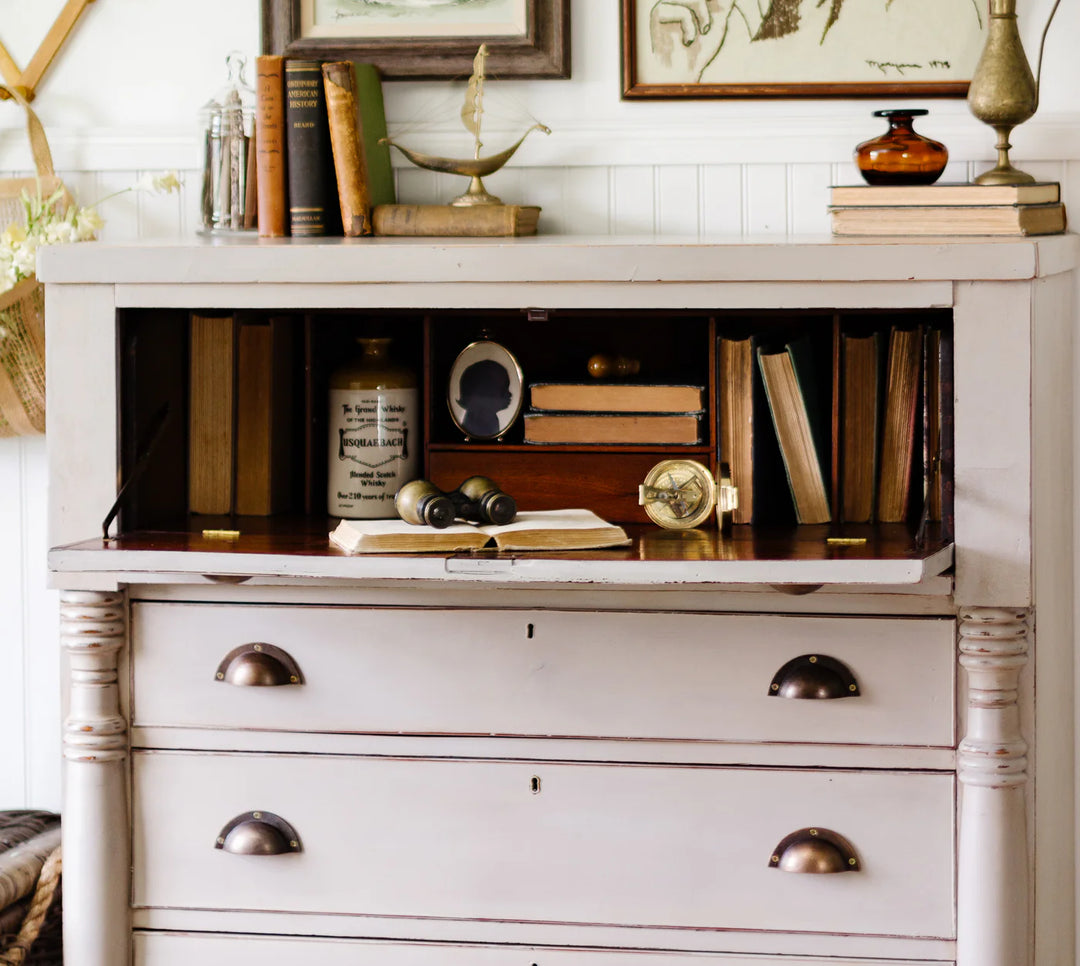 Homestead House Milk Paint - SILHOUETTE - Rustic Farmhouse Charm