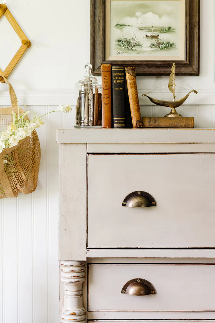 Homestead House Milk Paint - SILHOUETTE - Rustic Farmhouse Charm