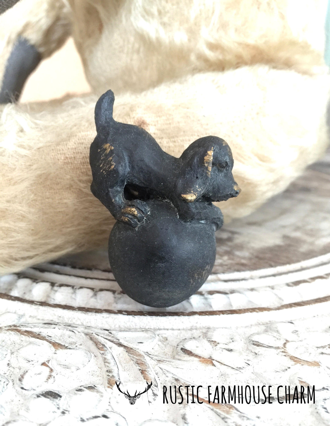 KNOB - Playful Puppy on Ball - Rustic Farmhouse Charm
