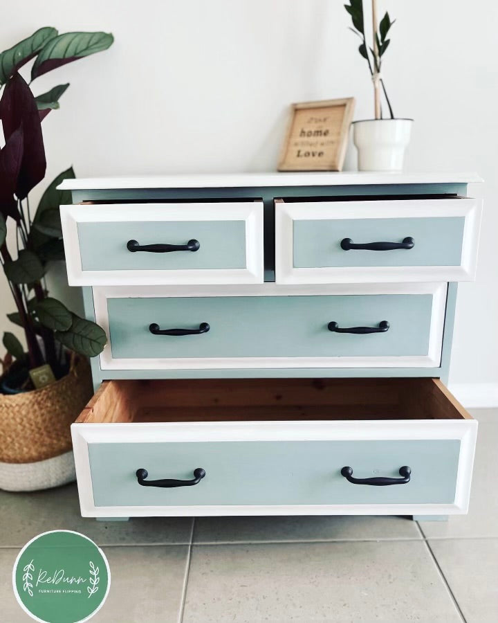 DUCK EGGSHELL Hewbury™ Paint - Rustic Farmhouse Charm