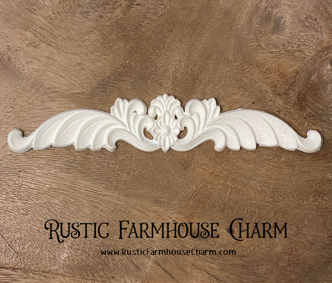 LEAFY SCROLL Resin Applique (unpainted) 24.6cm x 4.6cm - Rustic Farmhouse Charm