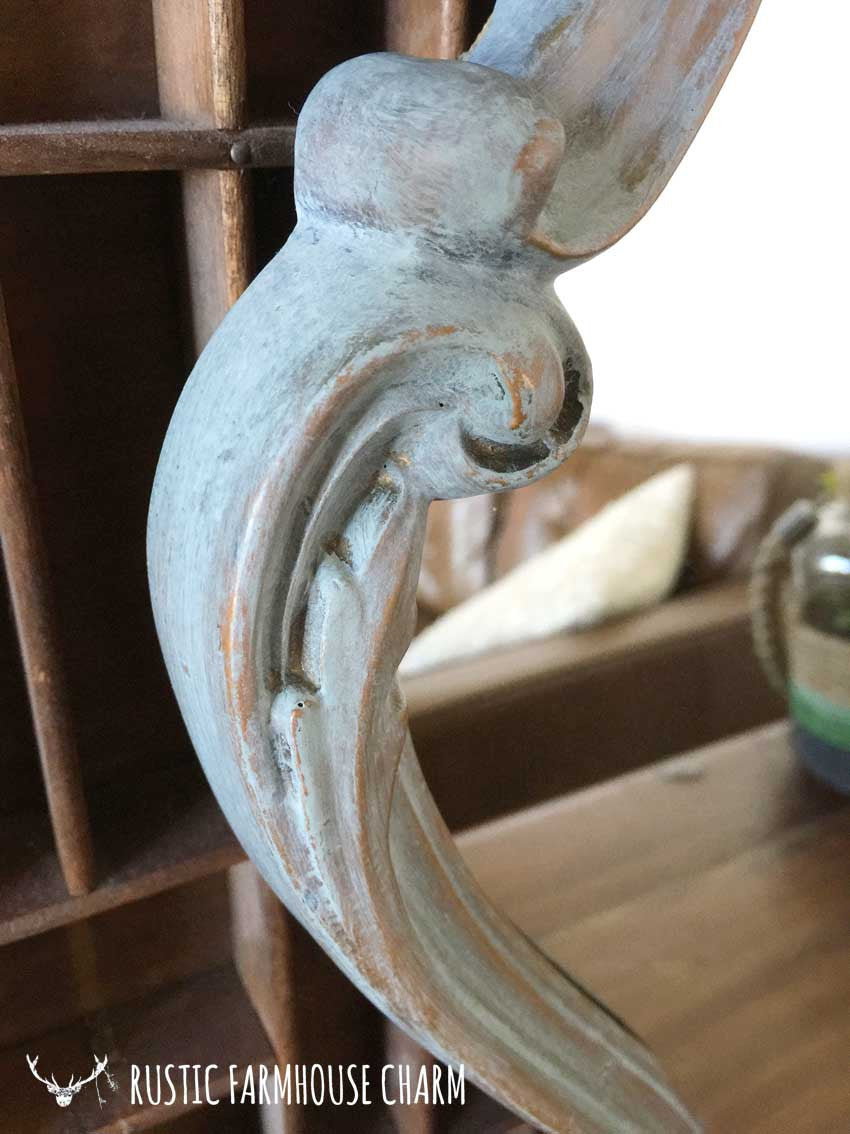 Small Pretty Mirror - Rustic Farmhouse Charm