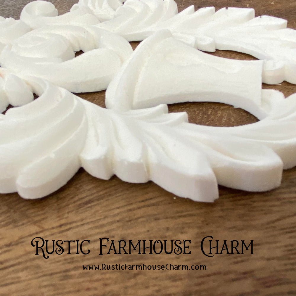 ORNAMENTAL FLEUR Resin Applique (unpainted) 15cm x 15cm - Rustic Farmhouse Charm