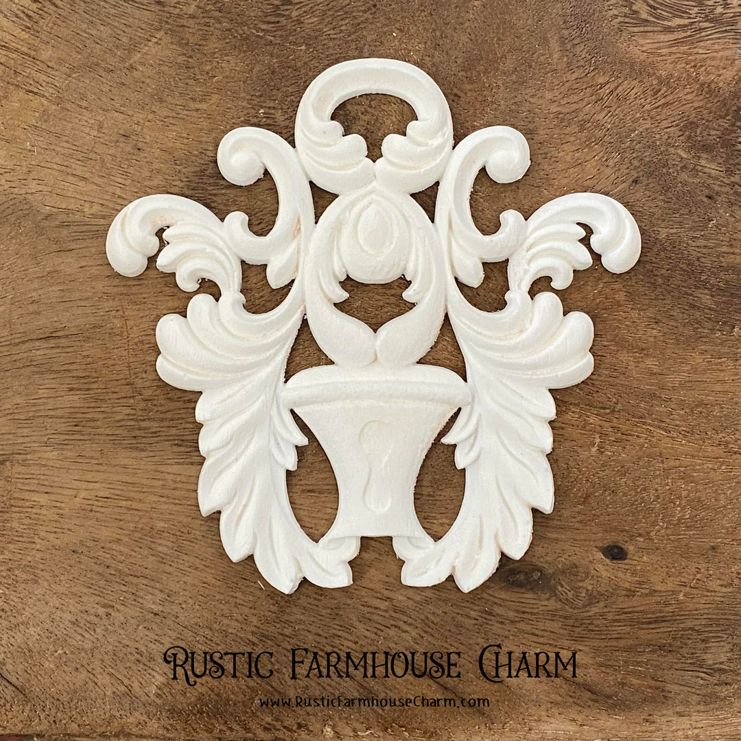 ORNAMENTAL FLEUR Resin Applique (unpainted) 15cm x 15cm - Rustic Farmhouse Charm