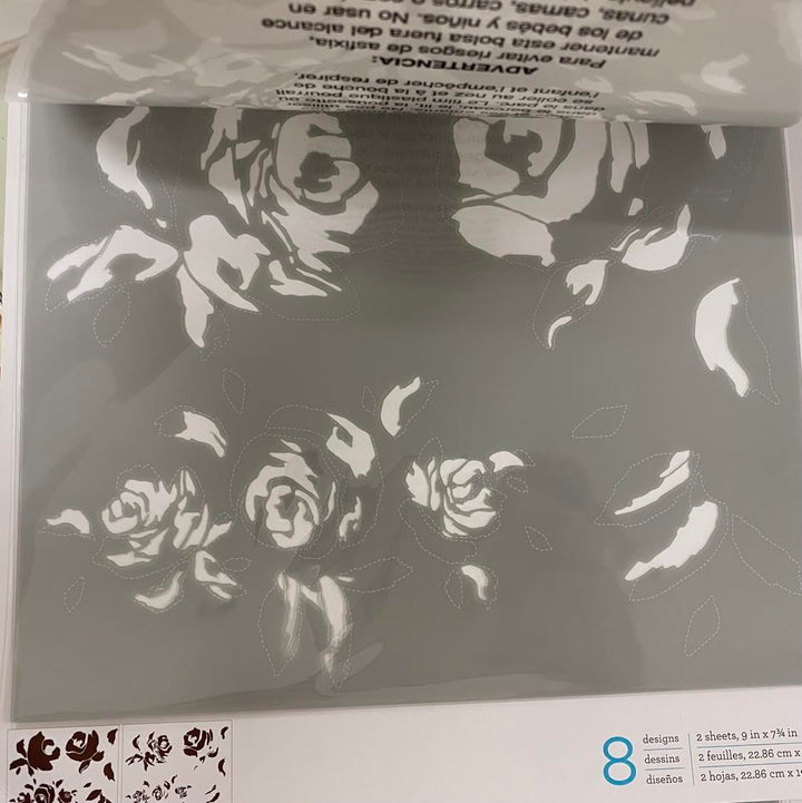 BIG BLOOMS Martha Stewart Adhesive Laser-Cut Layering Stencil Set (22.86cm x 19.68cm) - Rustic Farmhouse Charm
