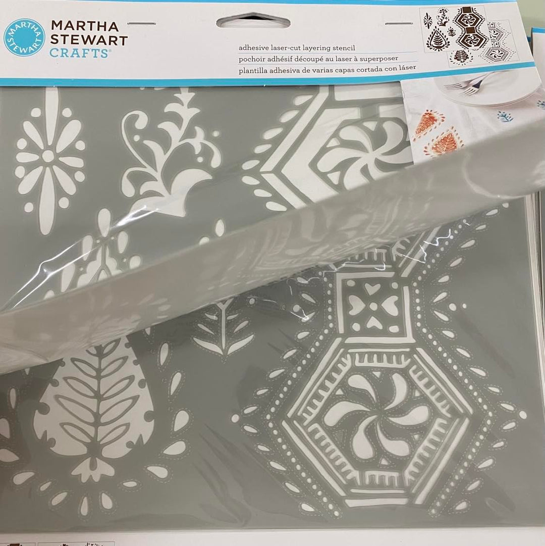 BLOCKPRINT RELIEF Martha Stewart Adhesive Laser-Cut Layering Stencil Set (22.86cm x 19.68cm) - Rustic Farmhouse Charm