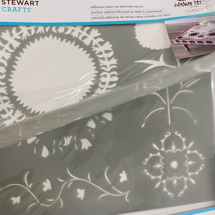 MODERN SUZANI Martha Stewart Adhesive Laser-Cut Layering Stencil Set (22.86cm x 19.68cm) - Rustic Farmhouse Charm