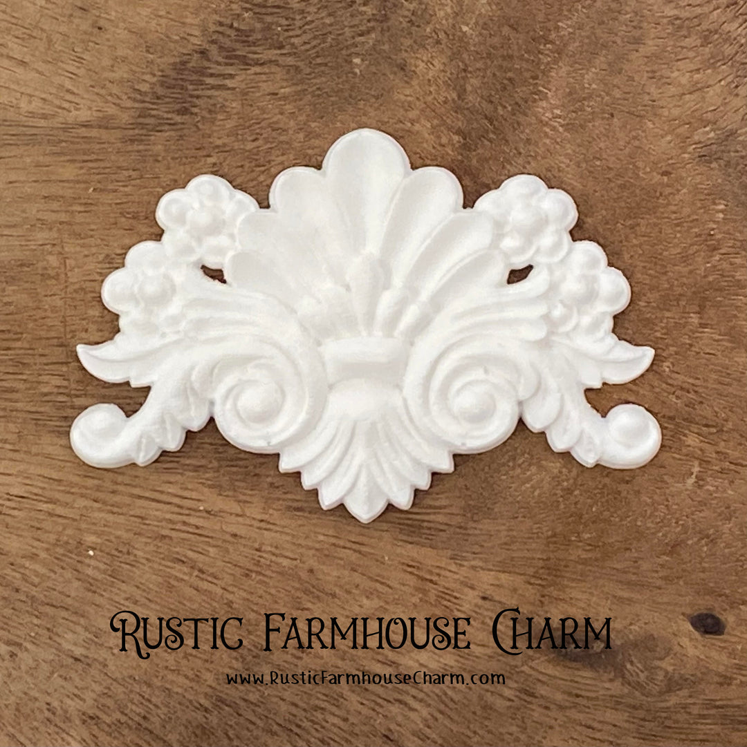VICTORIAN DECOR Resin Applique (unpainted) 12cm x 8cm - Rustic Farmhouse Charm