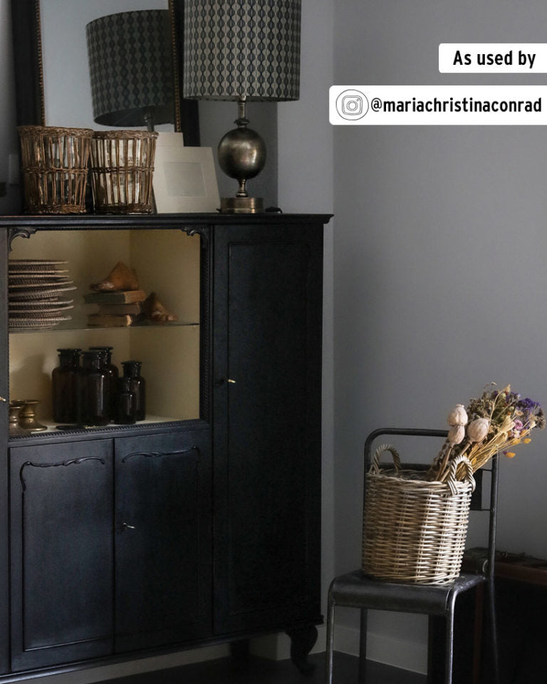 Annie Sloan Chalk Paint® - ATHENIAN BLACK