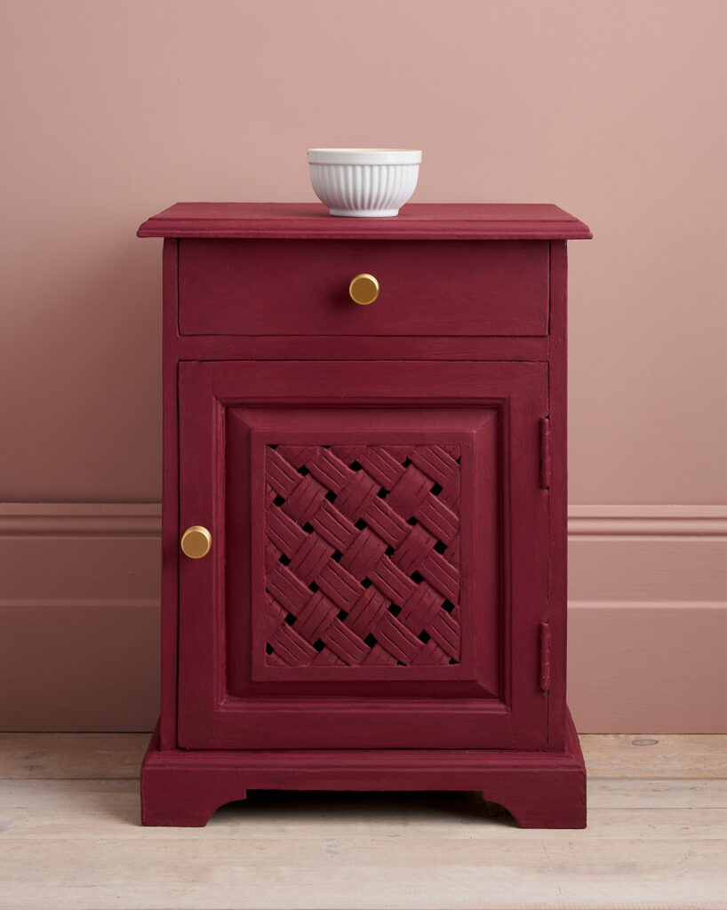 Annie Sloan Chalk Paint® - BURGUNDY
