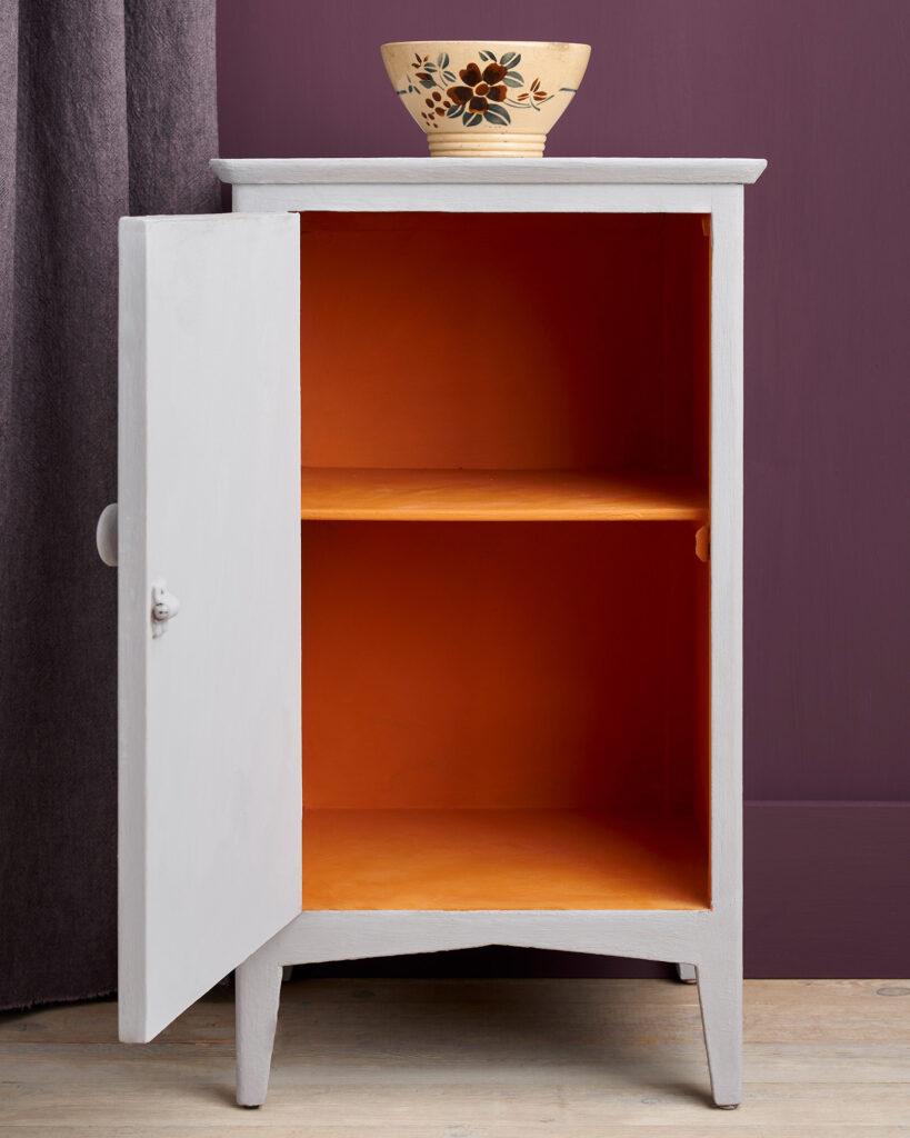 Annie Sloan Chalk Paint® - CHICAGO GREY