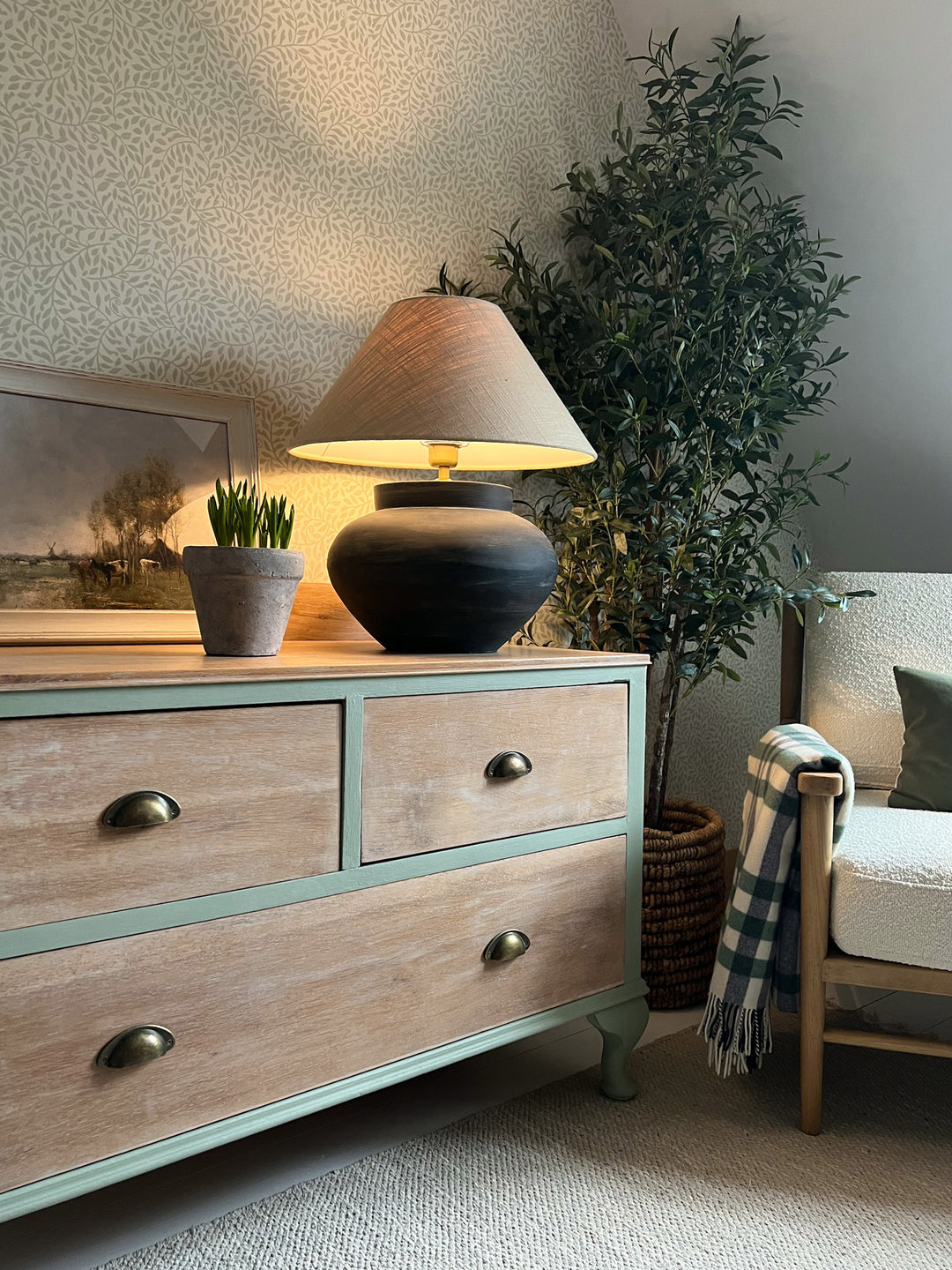 Annie Sloan Chalk Paint® - COOLABAH GREEN
