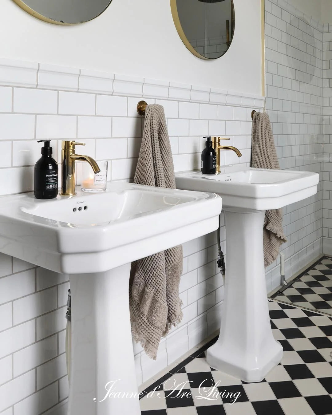 NEW! Jeanne d'Arc Living Magazine - 1st Issue of 2026 FREE SHIPPING*