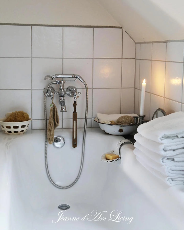 NEW! Jeanne d'Arc Living Magazine - 1st Issue of 2026 FREE SHIPPING*