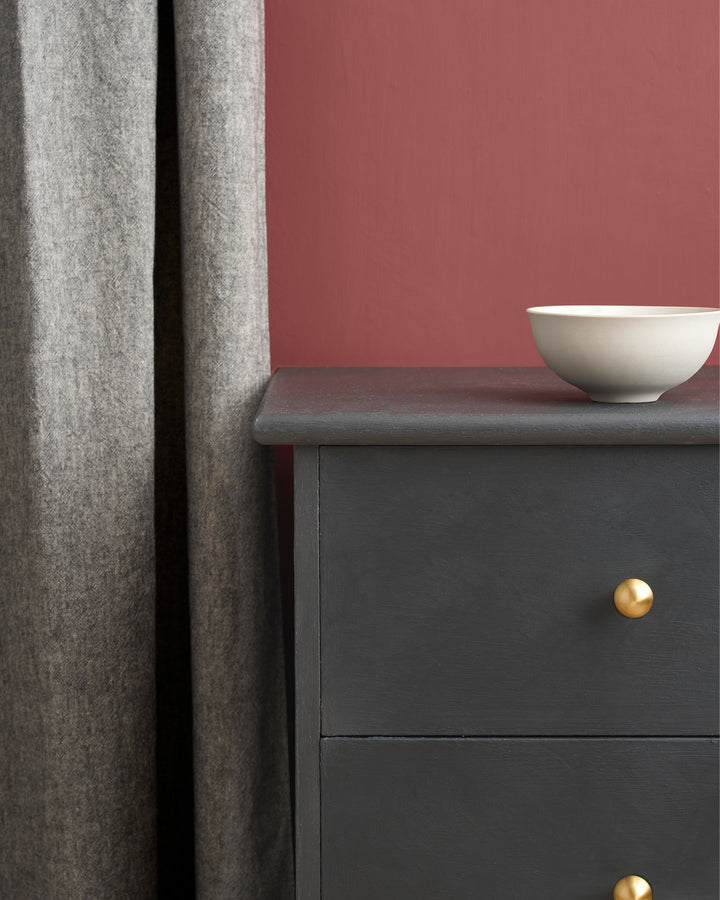 Annie Sloan Chalk Paint® - GRAPHITE