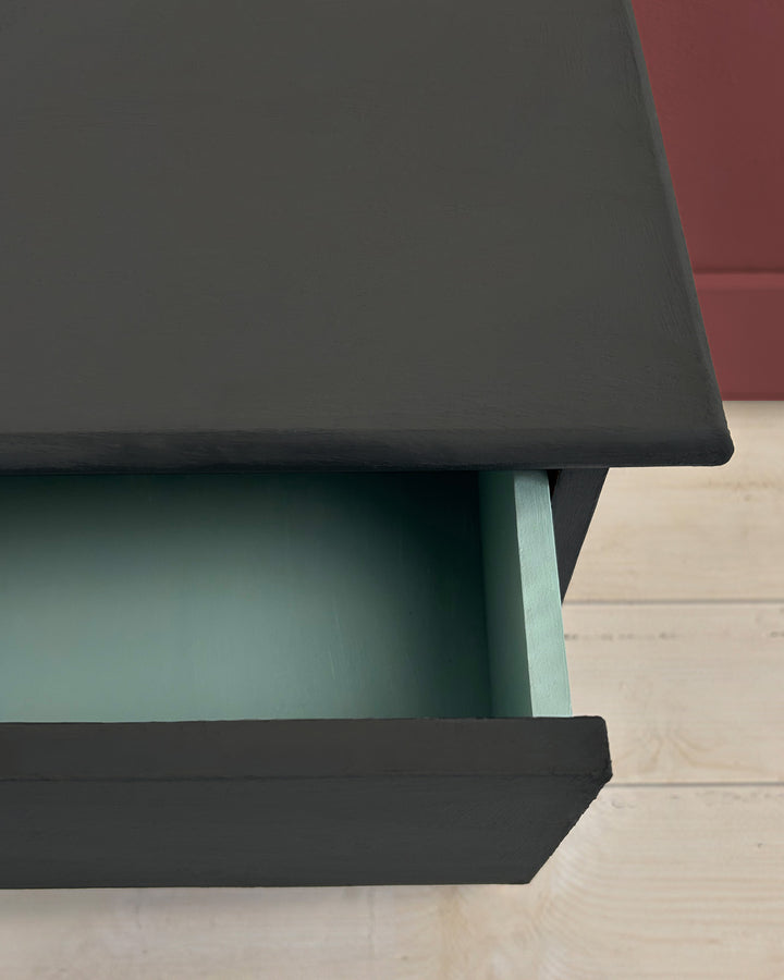 Annie Sloan Chalk Paint® - GRAPHITE