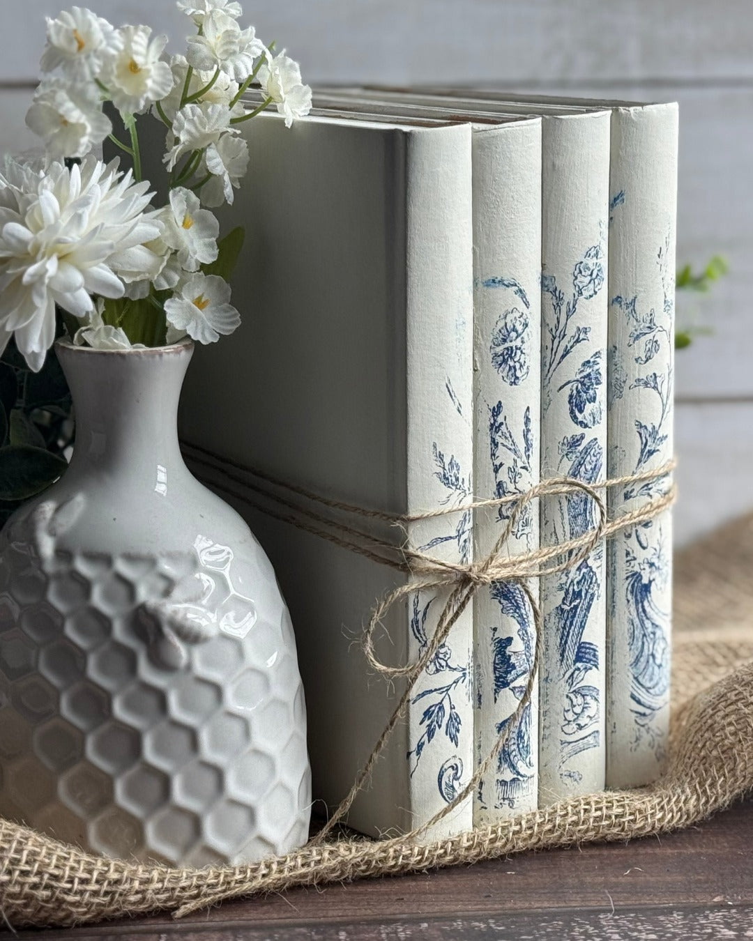 NEW! IOD Paint Inlay - HAMEAU DE LA REINE (set of eight 12"x16" sheets)