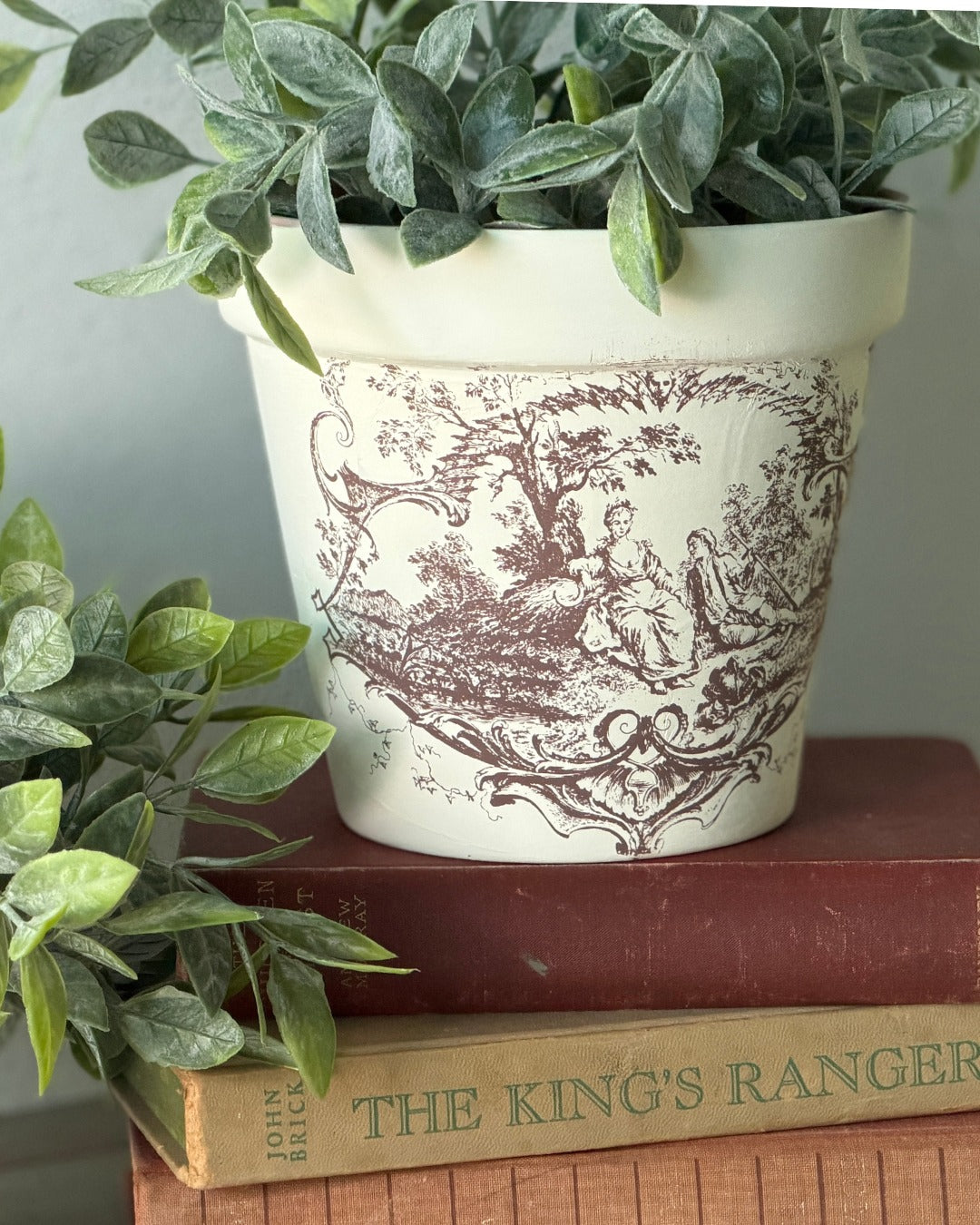 NEW! IOD Paint Inlay - HAMEAU DE LA REINE (set of eight 12"x16" sheets)