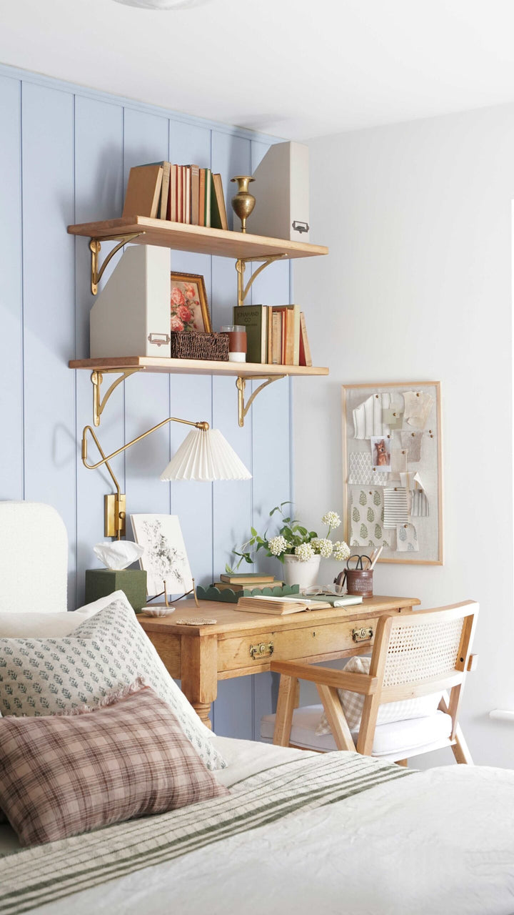 Annie Sloan Chalk Paint® - LOUIS BLUE