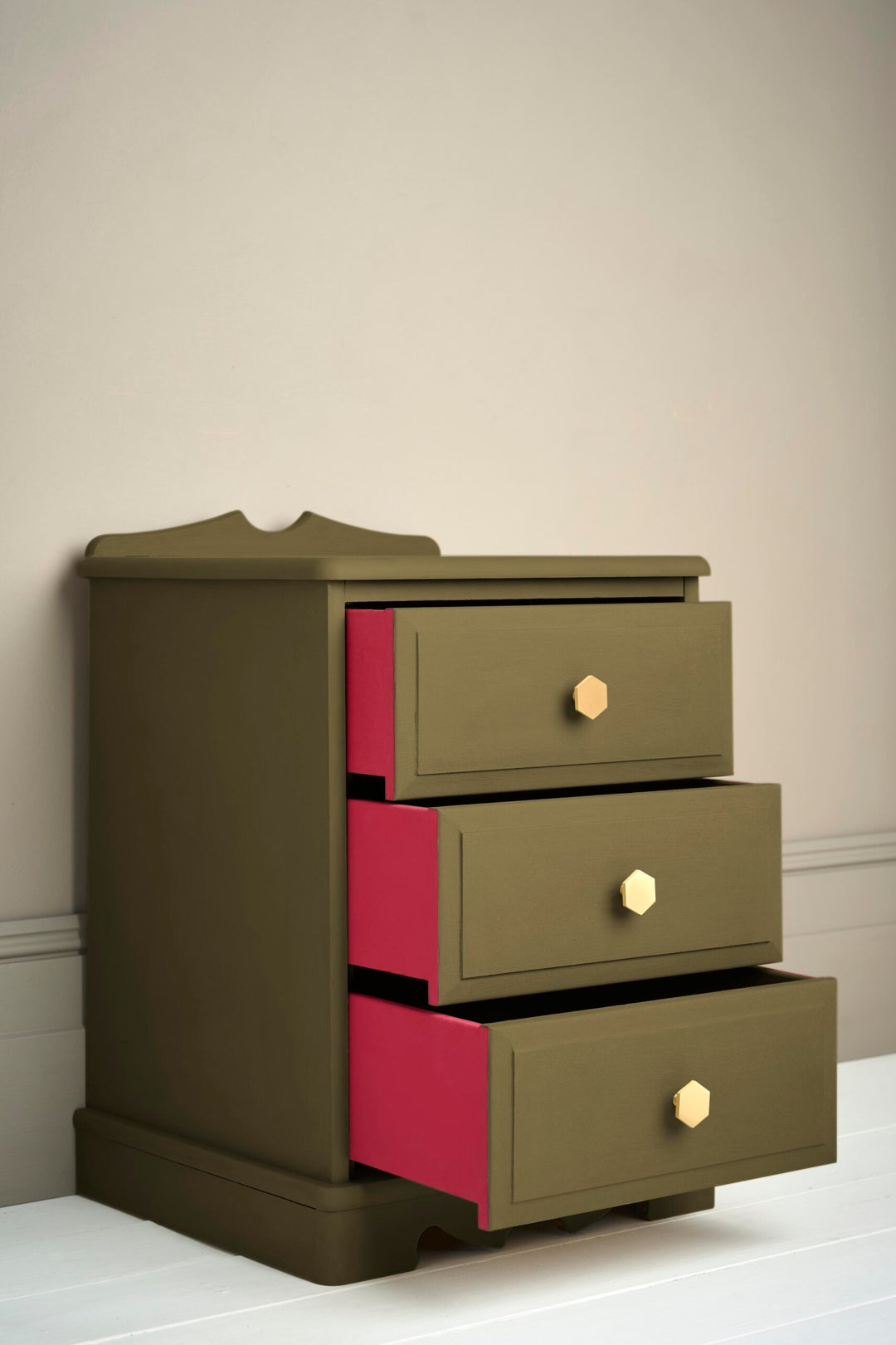 Annie Sloan Chalk Paint® - OLIVE