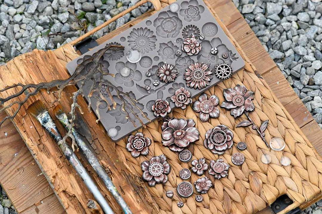 NEW! Finnabair Mould - RUSTY FLOWERS (5" x 8")