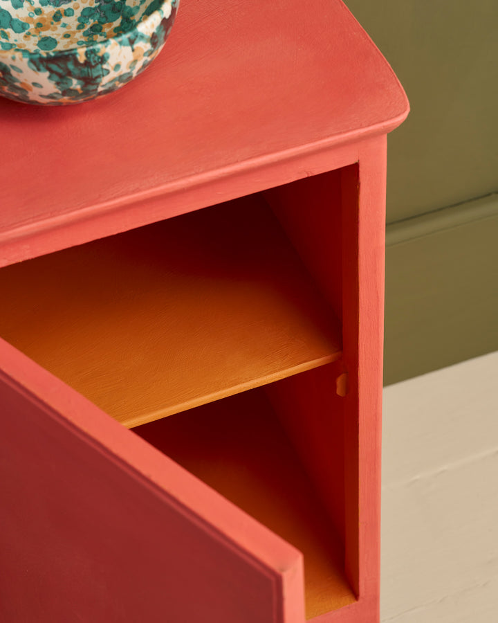 Annie Sloan Chalk Paint® - SANDALWOOD RED