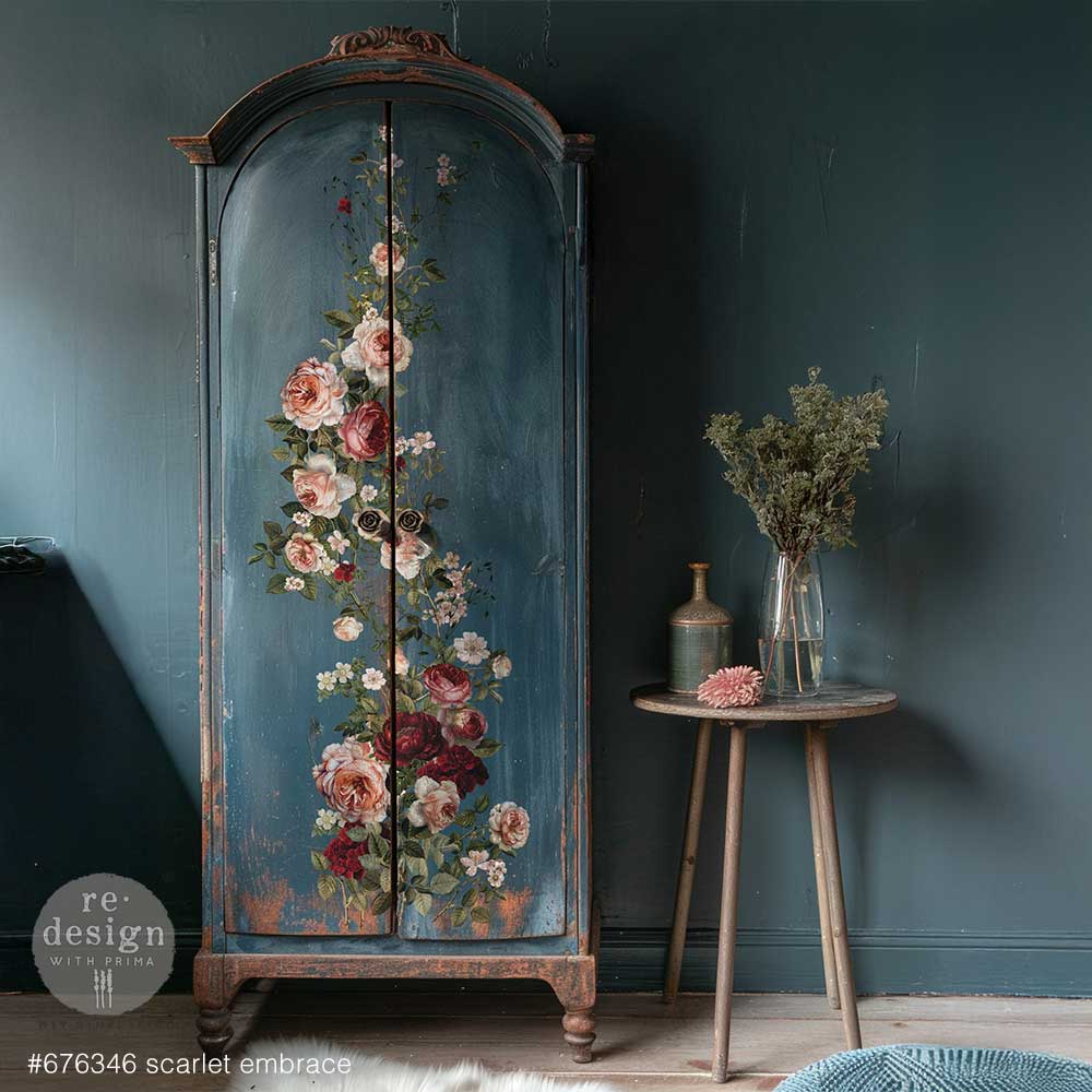 NEW! Redesign Transfer - SCARLET EMBRACE (60.96cm x 88.9cm) - Rustic Farmhouse Charm