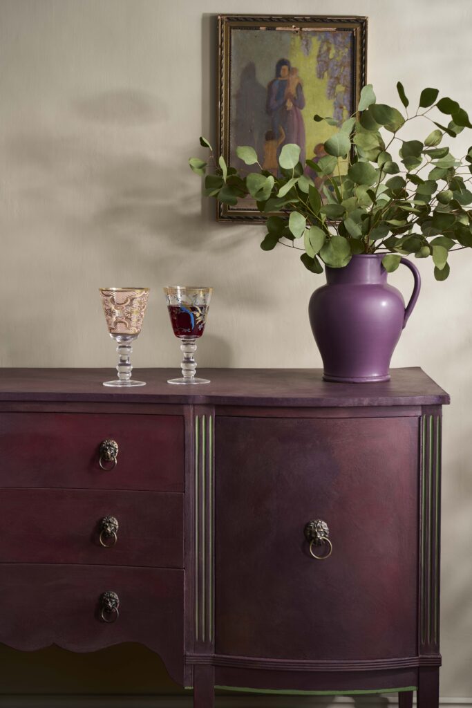Annie Sloan Chalk Paint® - TYRIAN PLUM