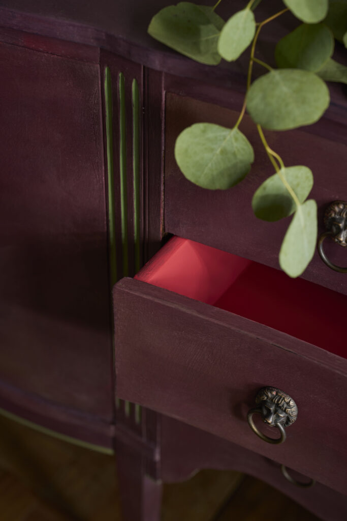 Annie Sloan Chalk Paint® - TYRIAN PLUM