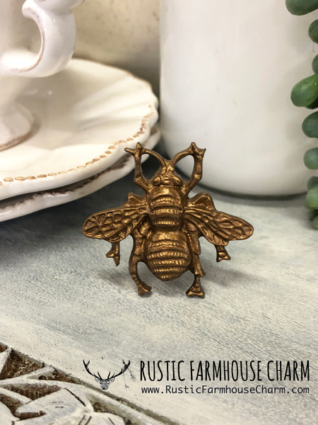 KNOB - Bee - Rustic Farmhouse Charm