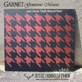 Dixie Belle Stencil - HOUNDSTOOTH (40.64cm x 50.8cm) - Rustic Farmhouse Charm