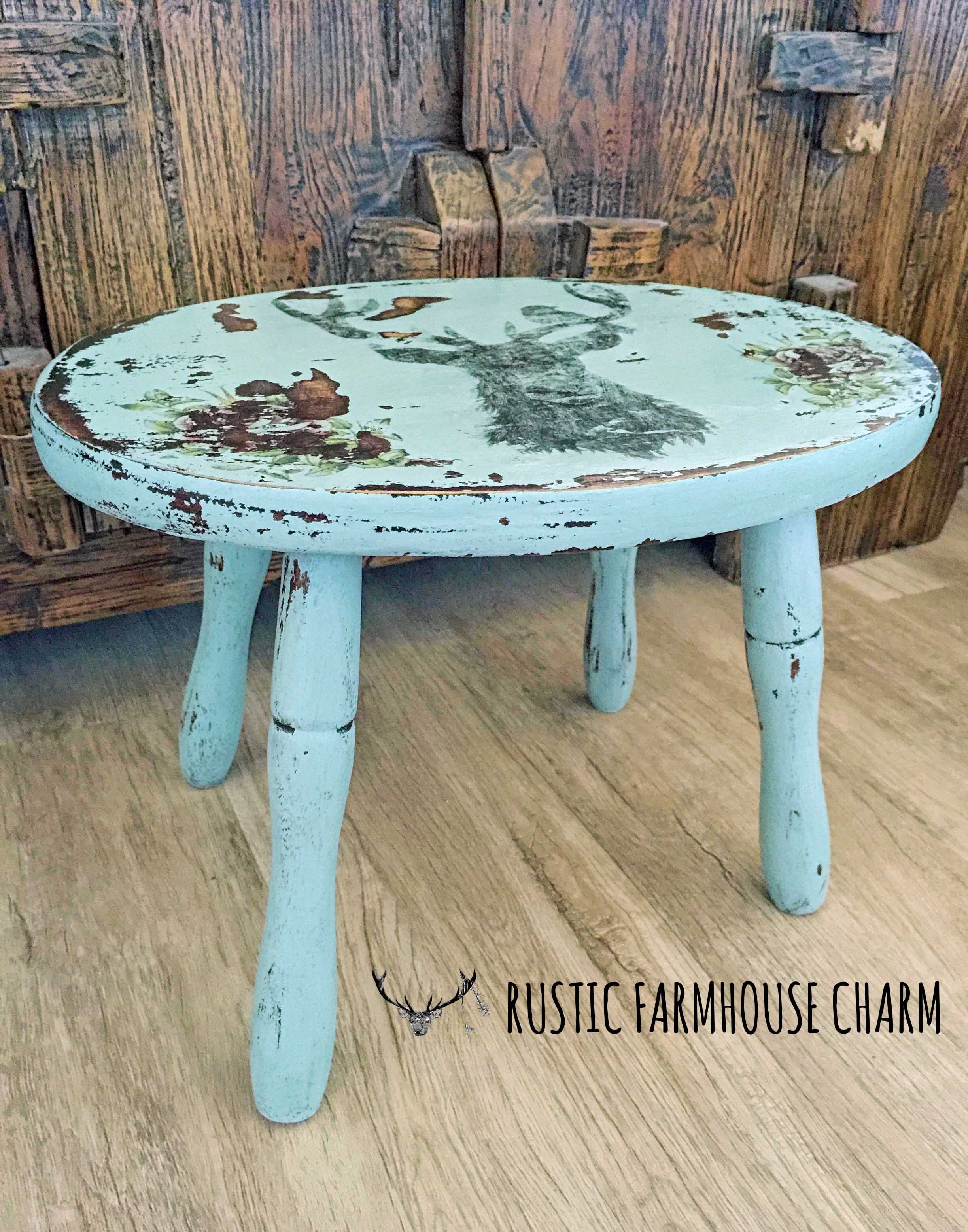 A Little Chippy Farmhouse Stool – Rustic Farmhouse Charm